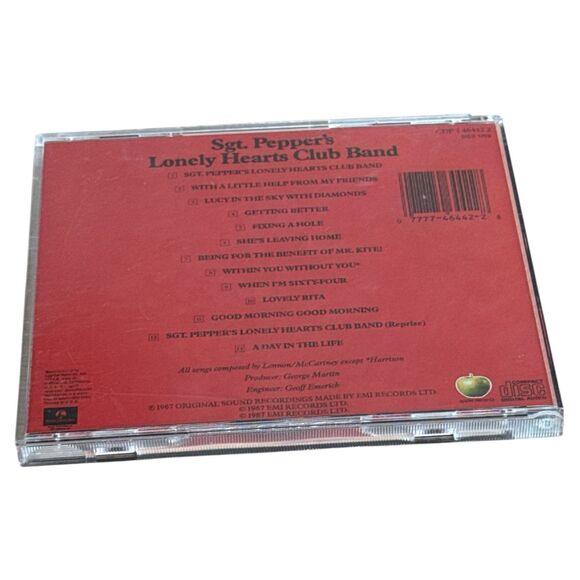 The Beatles CD Lot (4) Revolver, Sgt. Pepper, Yellow Submarine, Mystery Tour - Picture 15 of 16